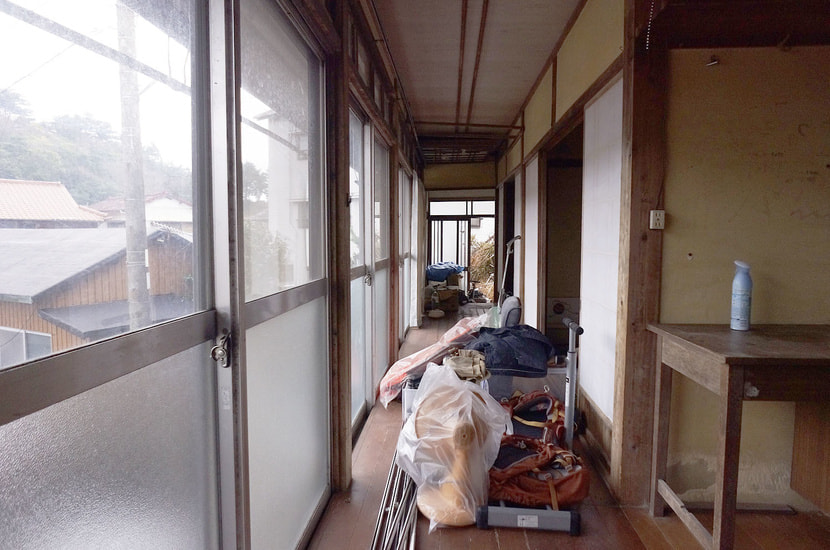 1f_corridor.jpg